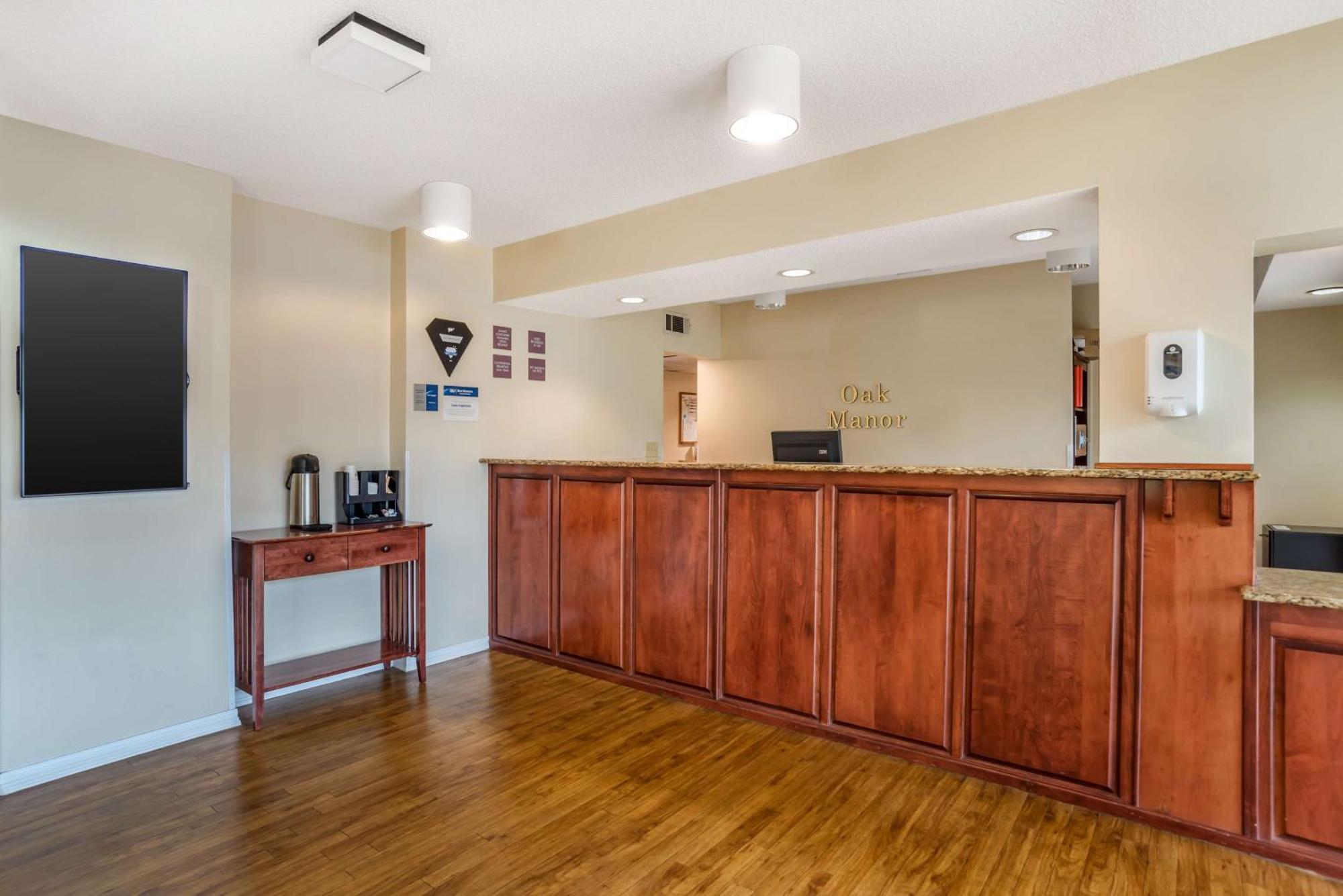 Best Western Oak Manor Biloxi Exterior photo