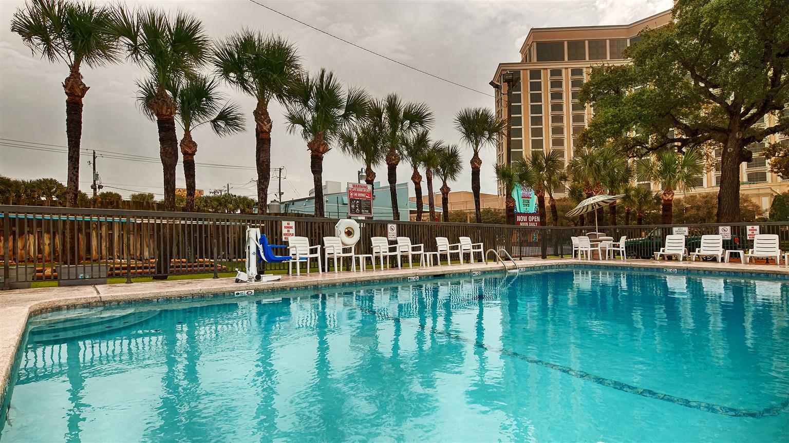 Best Western Oak Manor Biloxi Exterior photo