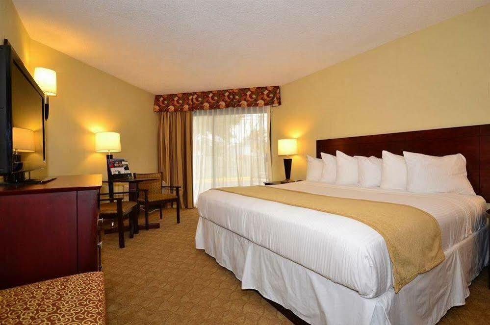 Best Western Oak Manor Biloxi Exterior photo